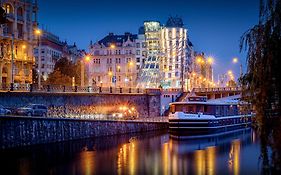 Dancing House Hotel - Tancici Dum